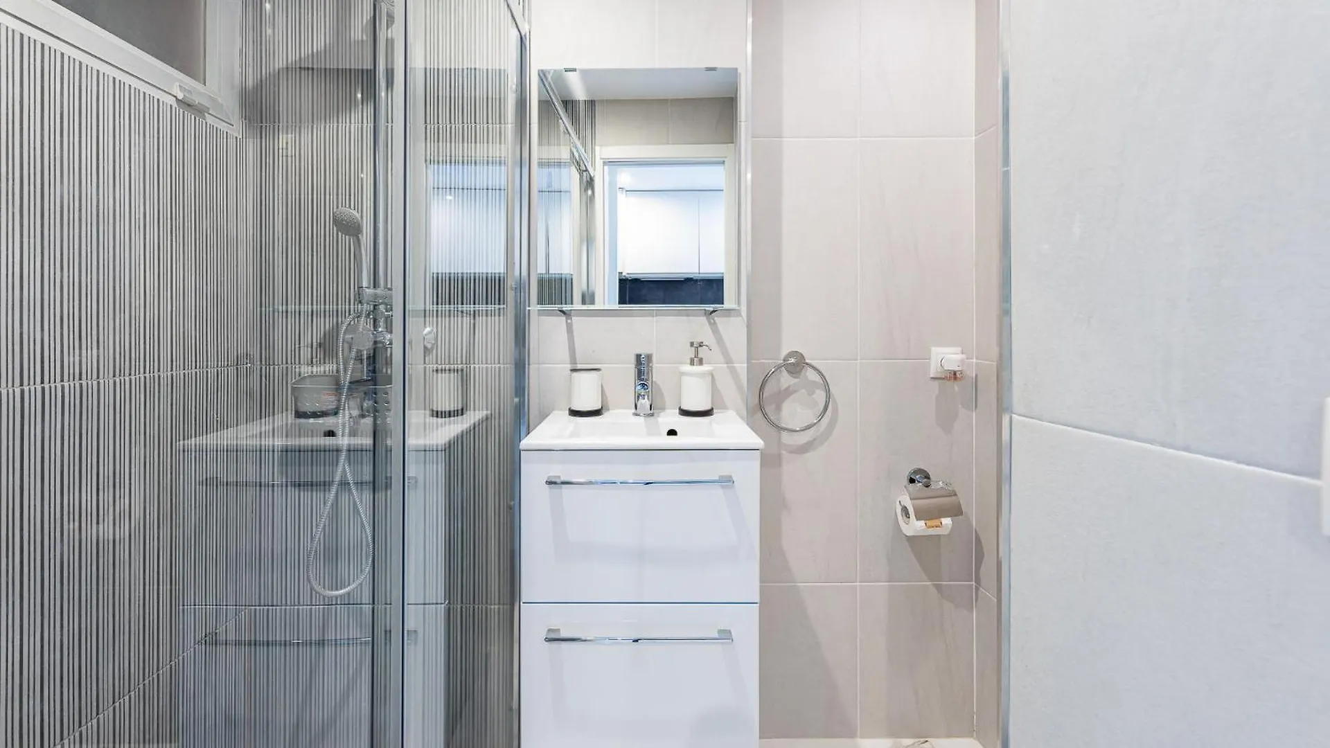 797 Holiday Rentals - Acogedor Estudio Ubicado En Edificio Jupiter Benalmádena Apartmán