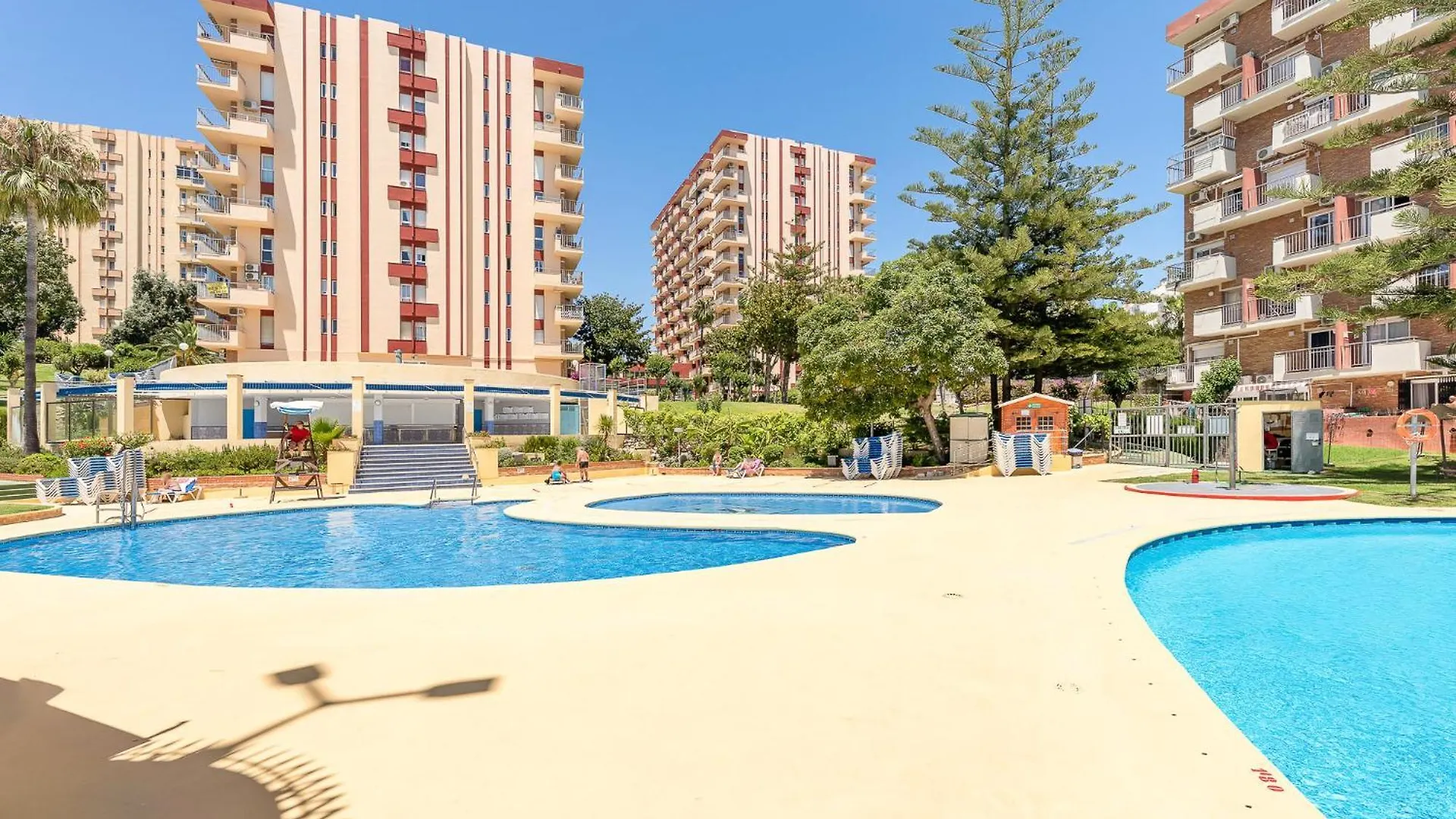 797 Holiday Rentals - Acogedor Estudio Ubicado En Edificio Jupiter Benalmádena Daire