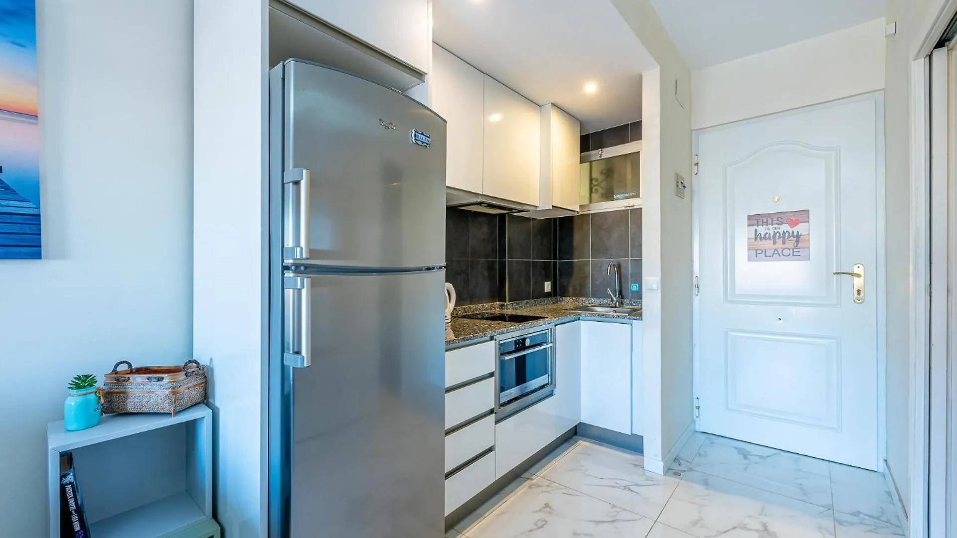 Apartment 797 Holiday Rentals - Acogedor Estudio Ubicado En Edificio Jupiter Benalmadena