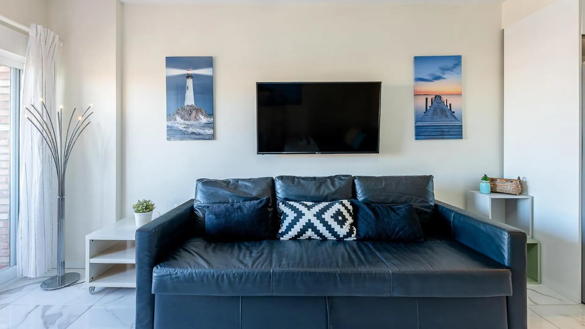 Apartment 797 Holiday Rentals - Acogedor Estudio Ubicado En Edificio Jupiter Benalmadena