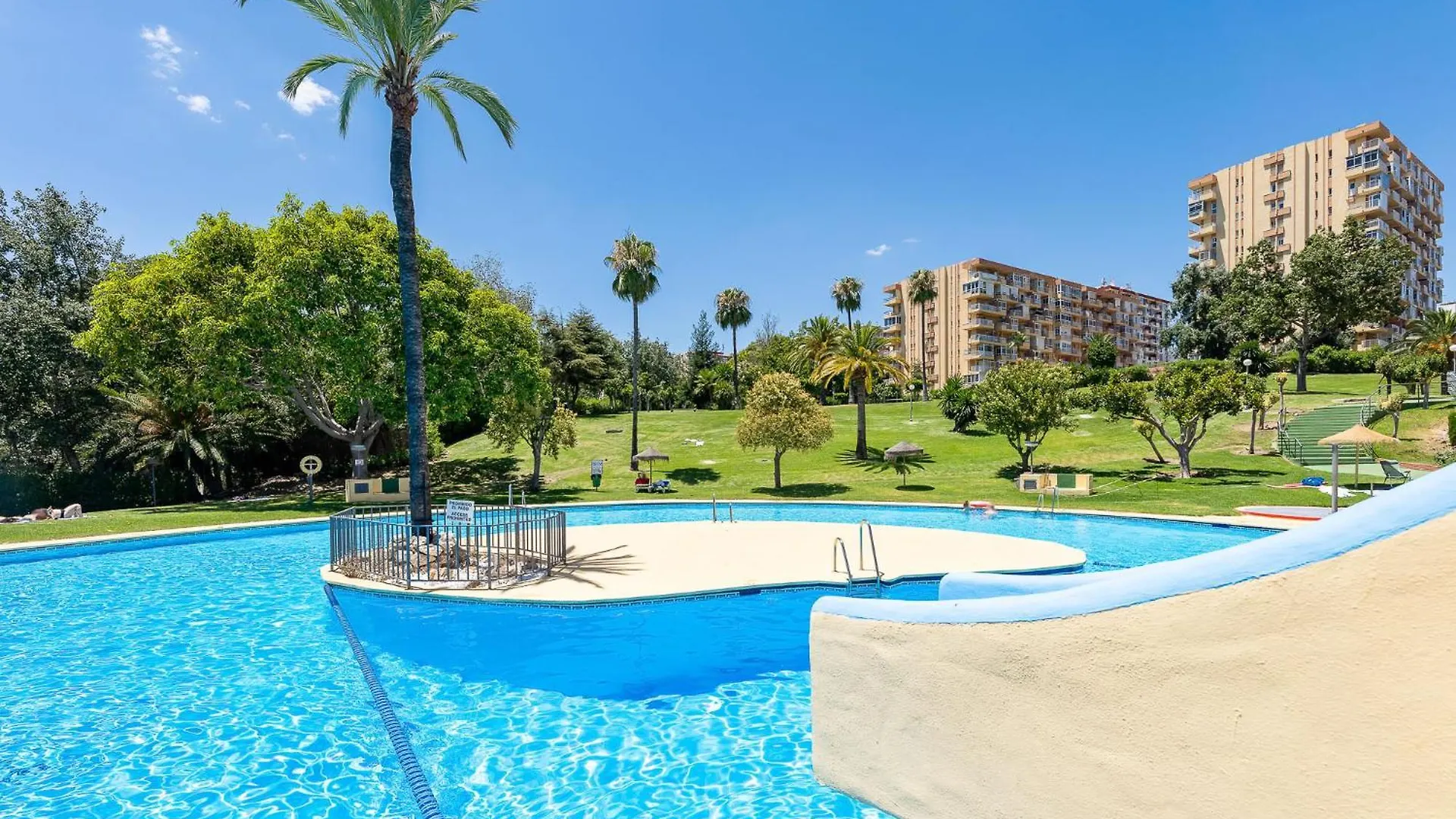 797 Holiday Rentals - Acogedor Estudio Ubicado En Edificio Jupiter Benalmadena Apartment